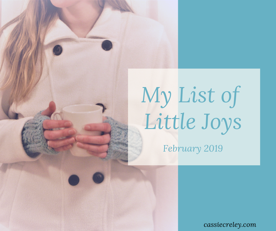 My List of Little Joys—Ideas for combining gratitude journaling with capturing moments that bring you joy. Here’s my list from to offer you some inspiration. | cassiecreley.com